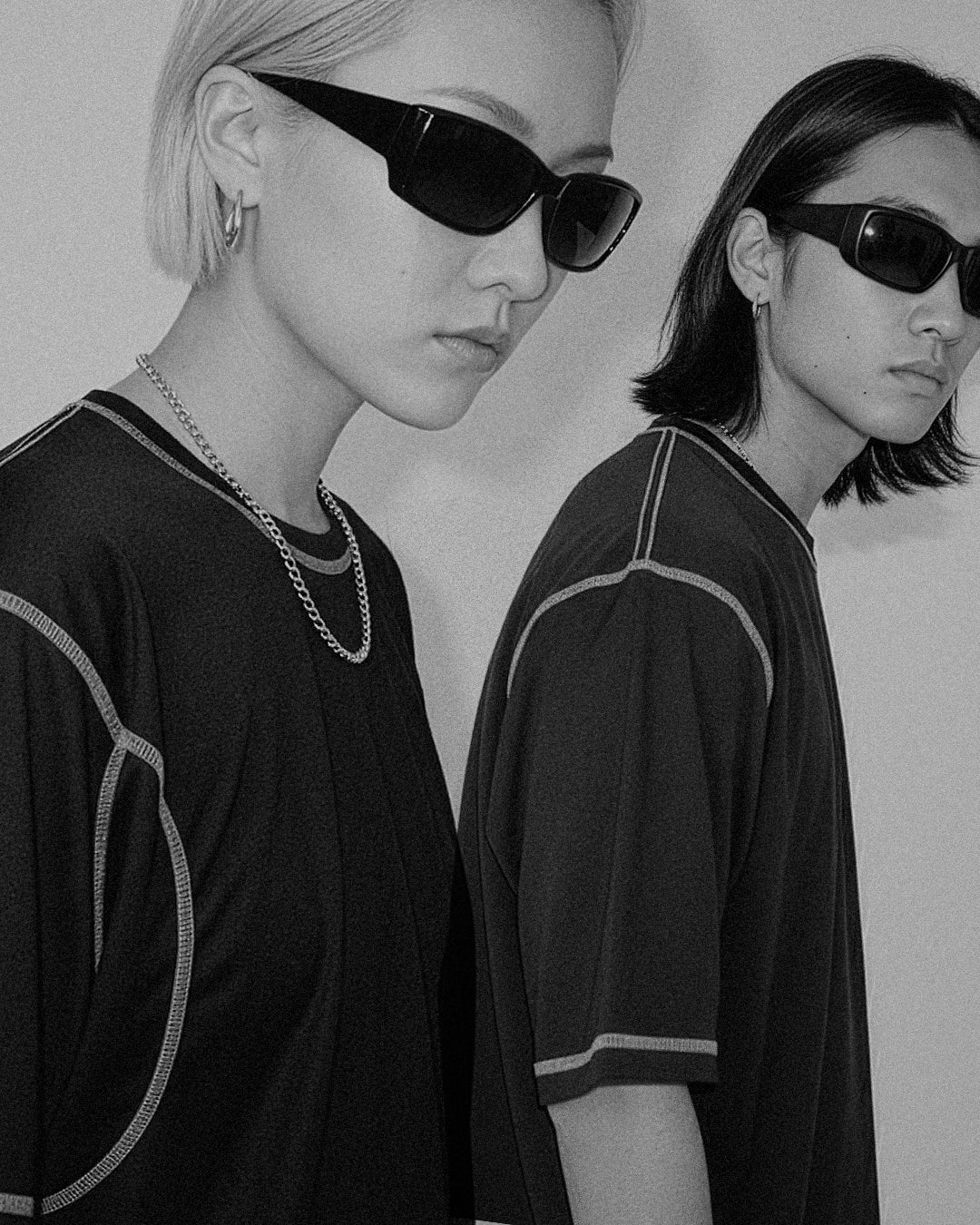 Contrast SS [Black/White]